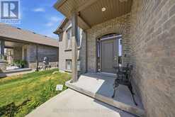 360 DOVER AVENUE | Port Dover Ontario | Slide Image Four