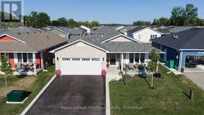 237 LAKE BREEZE DRIVE | Goderich Ontario | Slide Image Two