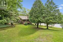 1082 KAWAGAMA LAKE ROAD | Lake of Bays Ontario | Slide Image Five