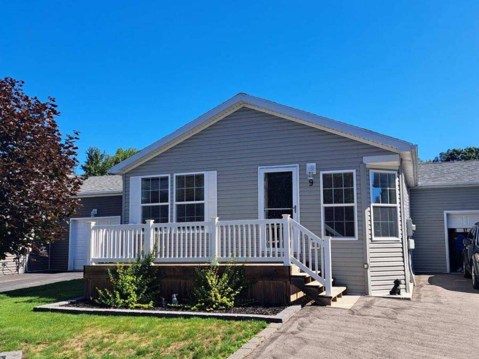 9 BOND STREET, Strathroy-Caradoc, Ontario N7G 0C5