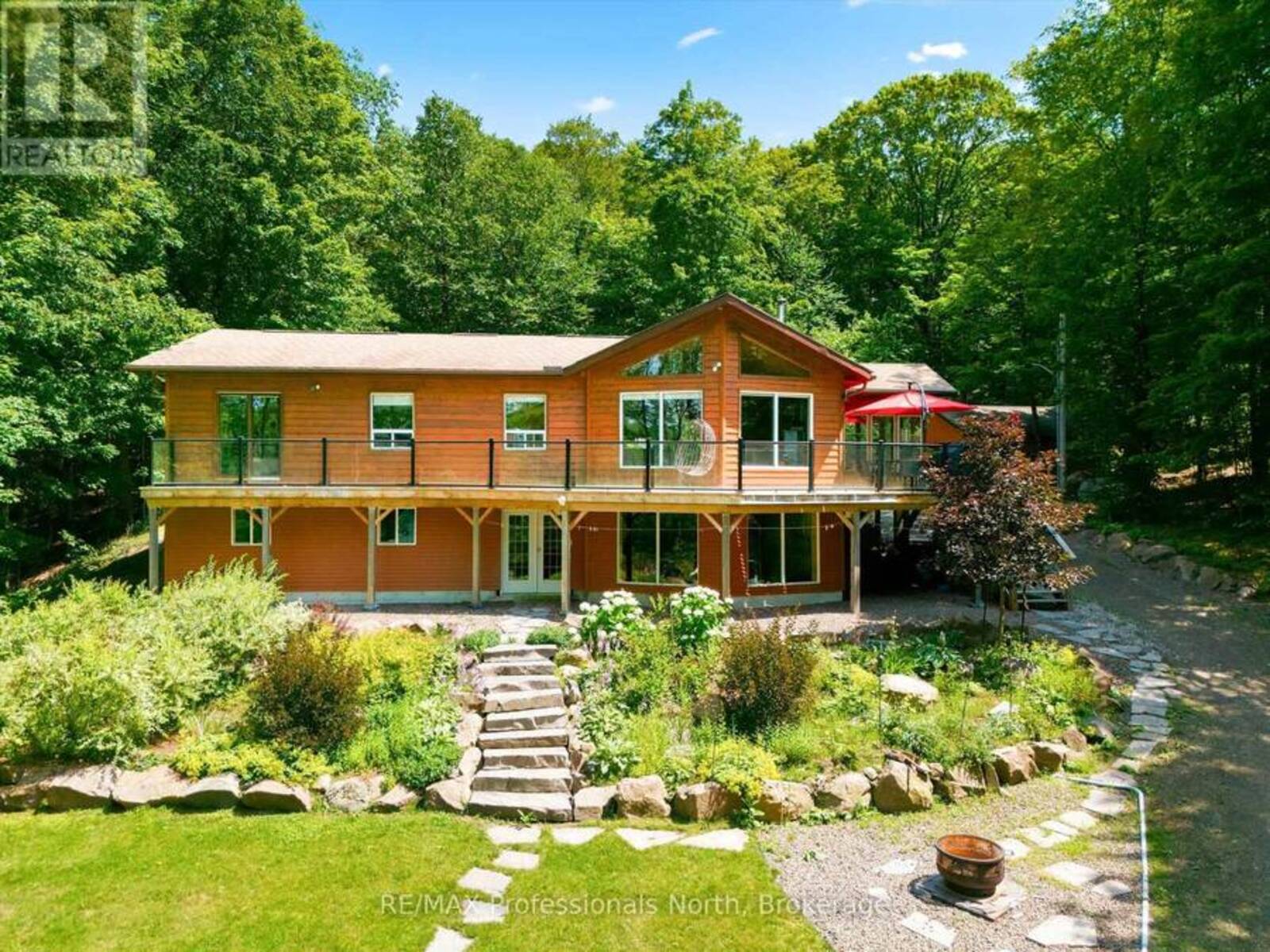 1698 BIRD LAKE ROAD, Bracebridge, Ontario P1L 1X1