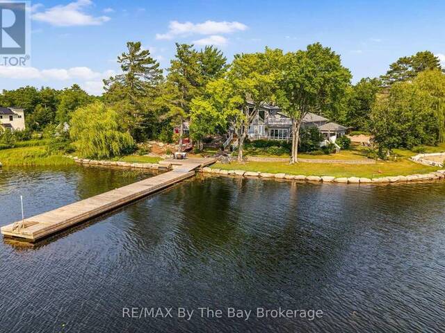 156 PRISQUE ROAD Honey Harbour Ontario, P0E 1E0 - 3 Bedrooms Waterfront Home For sale