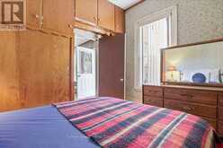 49 WELL STREET | Stratford Ontario | Slide Image Ten