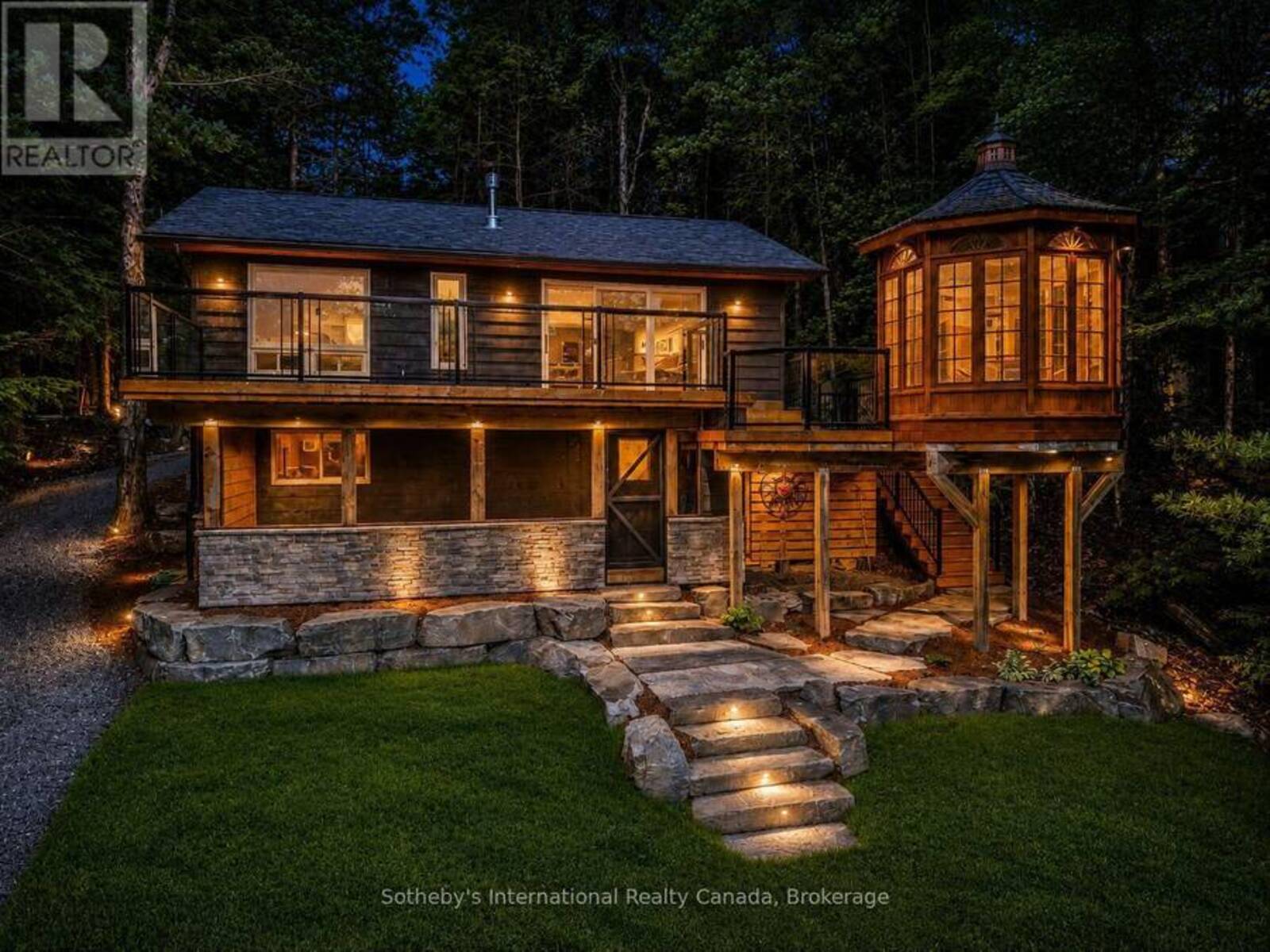 1023 STRACHAN POINT ROAD, Bala, Ontario P0C 1A0