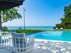 284 ELGIN AVENUE W Goderich Ontario, N7A 2G1