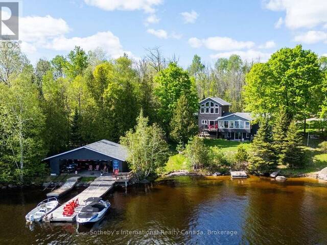 126 CHAPMAN DRIVE S Magnetawan Ontario, P0A 1P0 - 5 Bedrooms Waterfront Home For sale