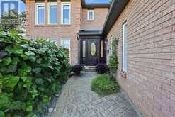 44 TRILLIUM CRESCENT | Barrie Ontario | Slide Image Four