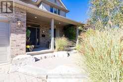 8 ZADUK PLACE | Guelph Ontario | Slide Image Three