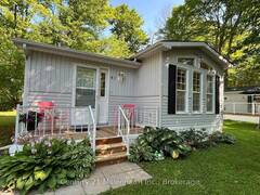 41 THE BOARDWALK Wasaga Beach Ontario, L9Z 3A8