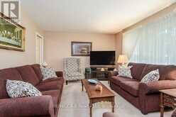 174 NEAL AVENUE | Stratford Ontario | Slide Image Nineteen