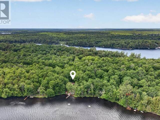 1008 SEVEN DWARFS CRESCENT Bracebridge Ontario, P1L 1X1 - 5 Bedrooms Waterfront Home For sale