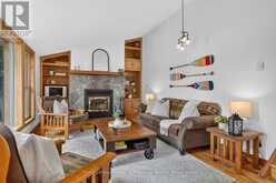 1008 SEVEN DWARFS CRESCENT | Bracebridge Ontario | Slide Image Nine