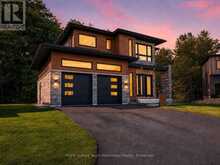 53 DENNIS DRIVE | Parry Sound Ontario | Slide Image One