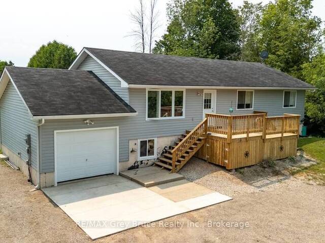 20 HECTOR STREET Georgian Bluffs Ontario, N0H 2T0 - 3 Bedrooms Home For Sale