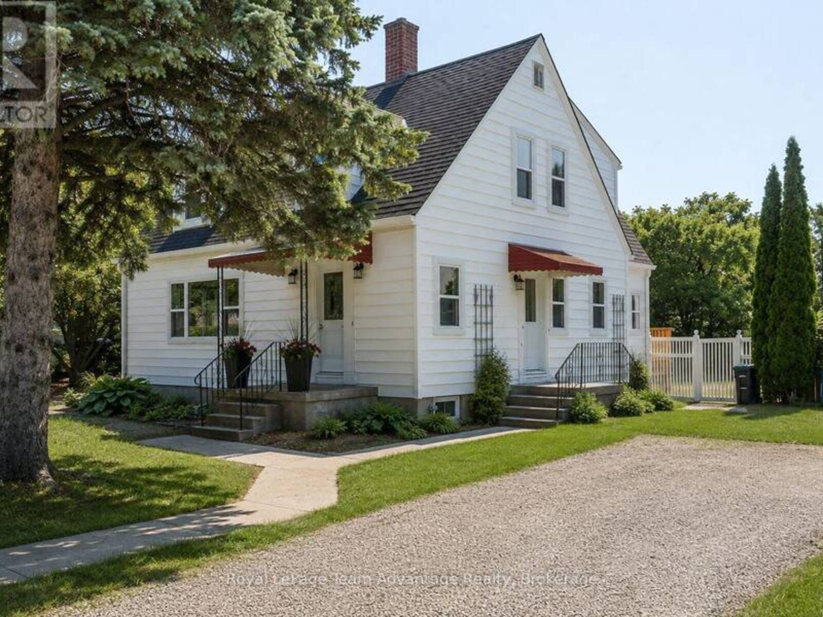 9 HOUDEN STREET, Elmvale, Ontario L0L 1P0