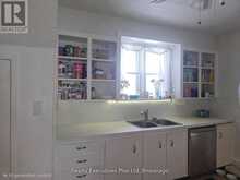 15 BARRIE STREET | Sundridge Ontario | Slide Image Seven