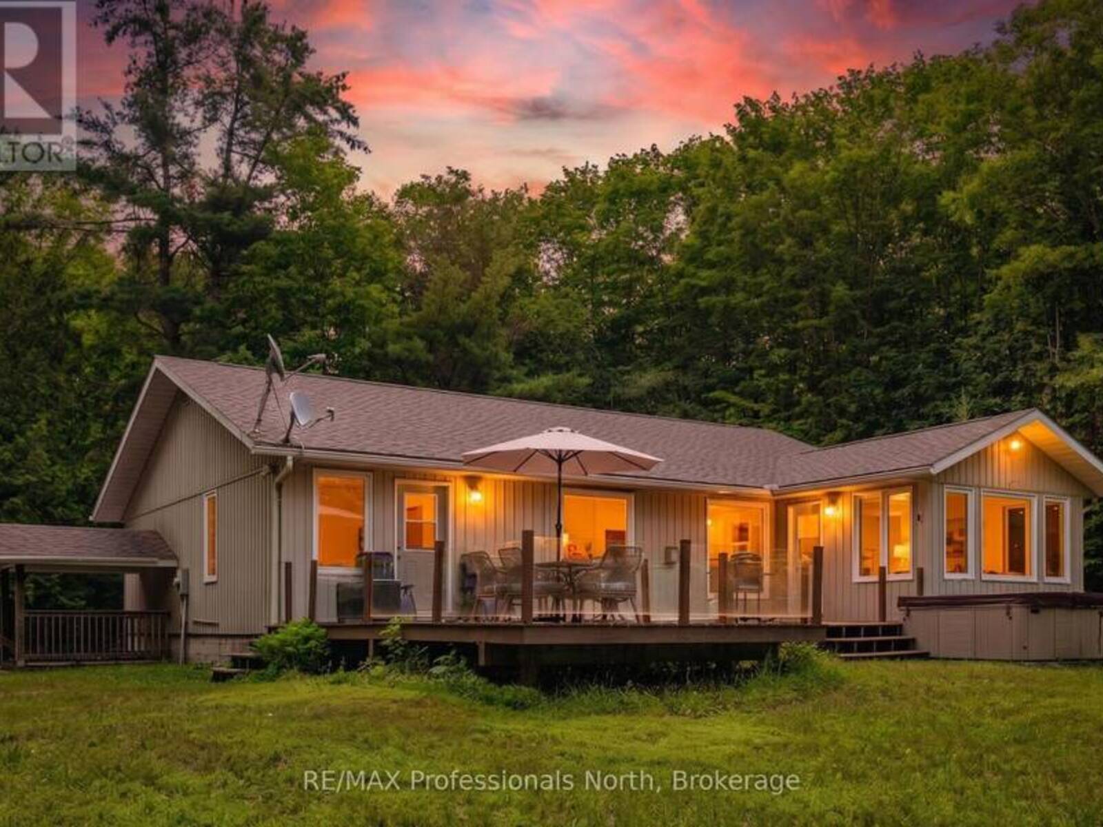 1044 ELK DRIVE, Haliburton, Ontario K0M 1S0