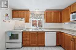 63 BOULDER CRESCENT | Guelph Ontario | Slide Image Fifteen