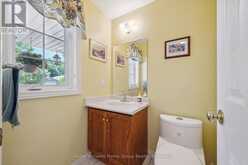 63 BOULDER CRESCENT | Guelph Ontario | Slide Image Eighteen