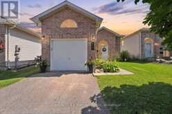 413 IRWIN STREET | Midland Ontario | Slide Image One
