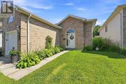 413 IRWIN STREET | Midland Ontario | Slide Image Two