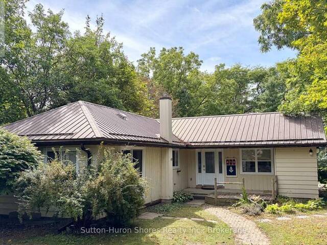 418 ELGIN STREET Port Elgin Ontario, N0H 2C0 - 3 Bedrooms Home For Sale