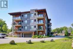 101 - 23 CAMPUS TRAIL | Huntsville Ontario | Slide Image Twenty