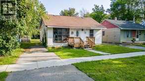 107 EIGHTH STREET | Collingwood Ontario | Slide Image Five