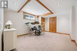 32 PINE RIDGE DRIVE | Guelph Ontario | Slide Image Thirty-one