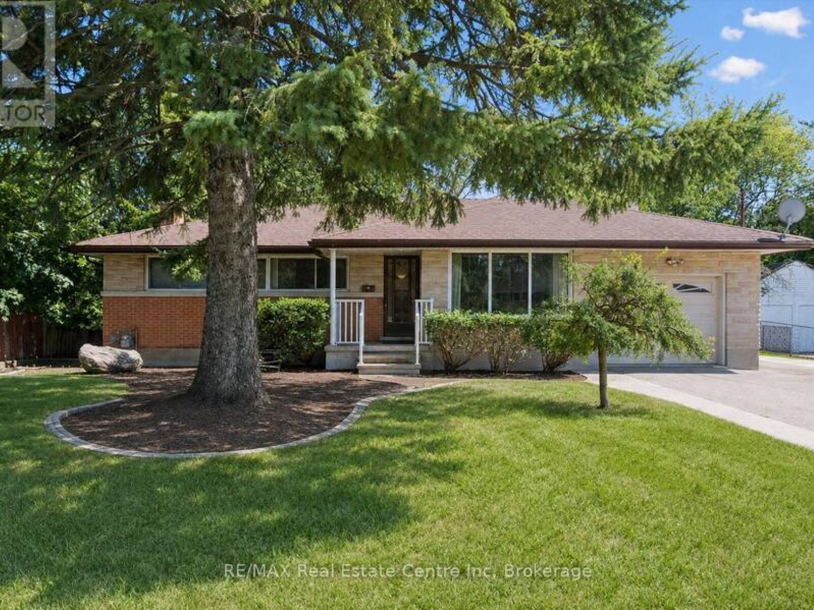 289 SPEEDVALE AVENUE E, Guelph, Ontario N1E 1M8