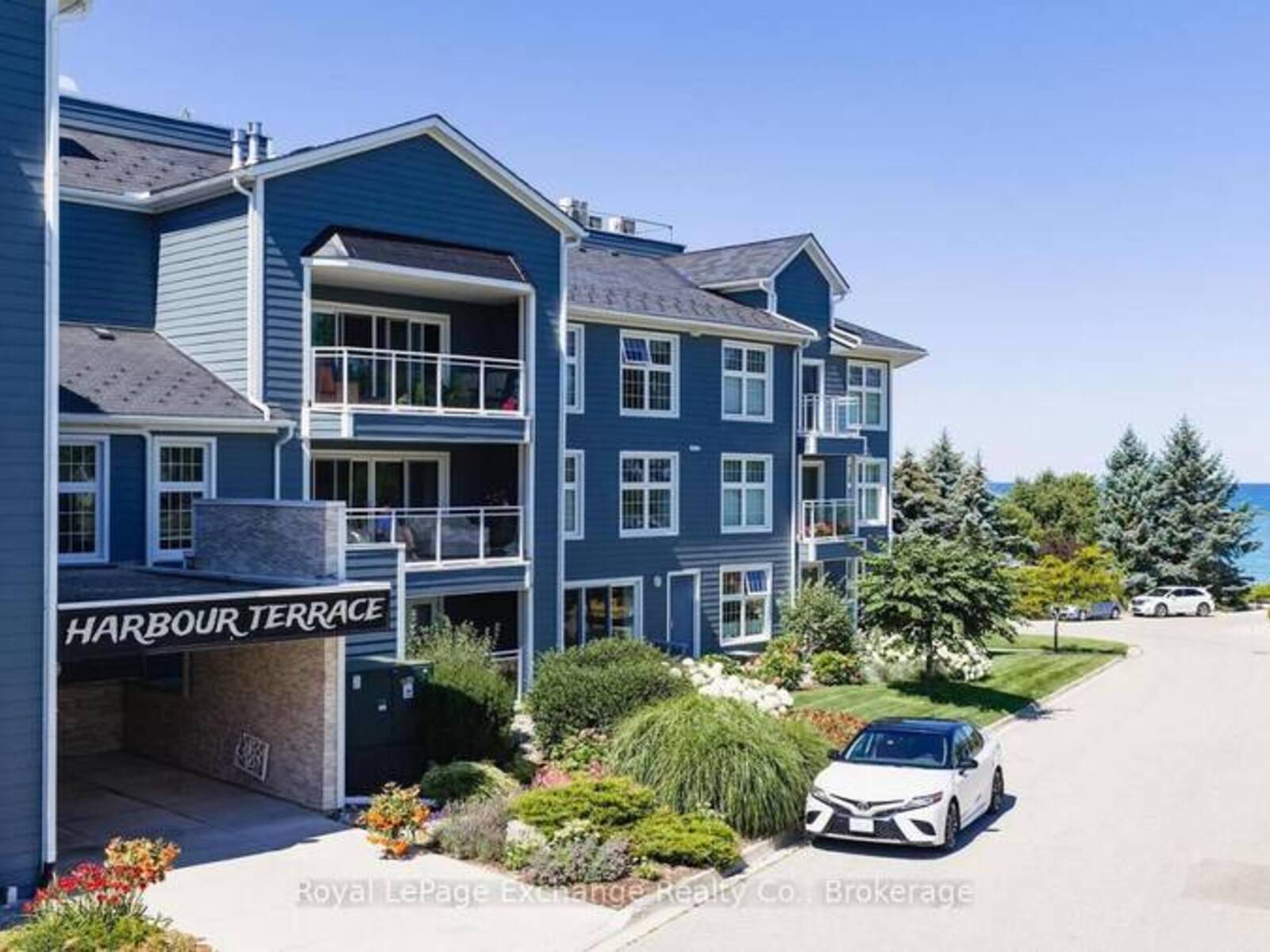 204 - 200 HARBOUR STREET, Kincardine, Ontario N2Z 3A3
