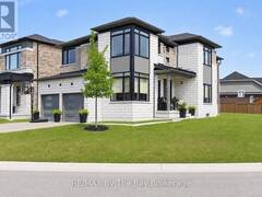 171 ROSANNE CIRCLE Wasaga Beach Ontario, L9Z 0N1
