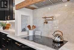 171 ROSANNE CIRCLE | Wasaga Beach Ontario | Slide Image Eight