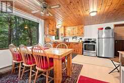 2183 TRAPPER'S TRAIL | Haliburton Ontario | Slide Image Eleven