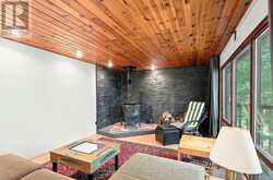 2183 TRAPPER'S TRAIL | Haliburton Ontario | Slide Image Twelve
