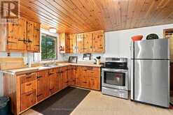 2183 TRAPPER'S TRAIL | Haliburton Ontario | Slide Image Four