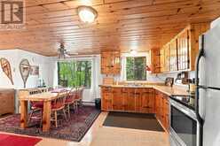 2183 TRAPPER'S TRAIL | Haliburton Ontario | Slide Image Seven