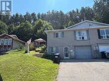 59 THERRIEN COURT | Penetanguishene Ontario | Slide Image Two