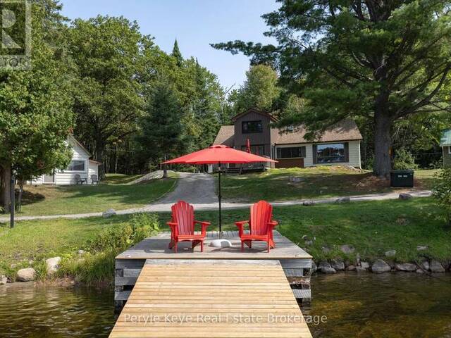 1025 & 1027 BIG ISLAND ROAD Bracebridge Ontario, P1L 1X1 - 7 Bedrooms Waterfront Home For sale