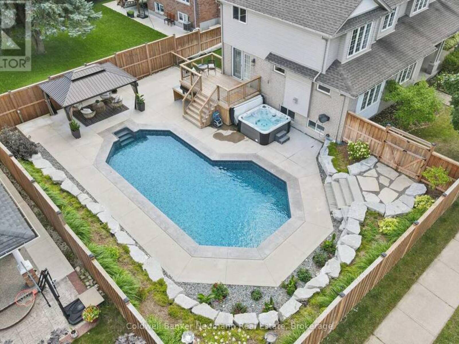 1 TEAL DRIVE, Guelph, Ontario N1C 1G3