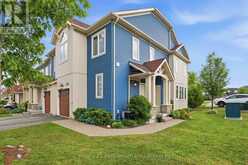 46 GREAVES AVENUE | Collingwood Ontario | Slide Image Four
