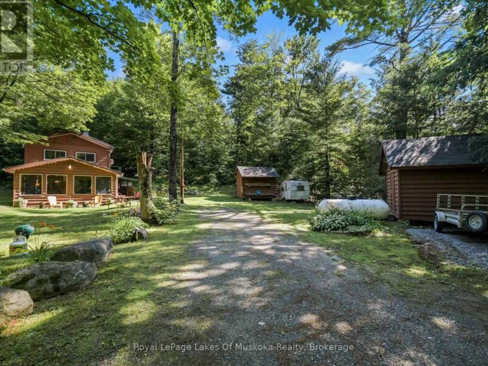 1009 ANDERSEN ROAD, Bracebridge, Ontario P1L 1X1