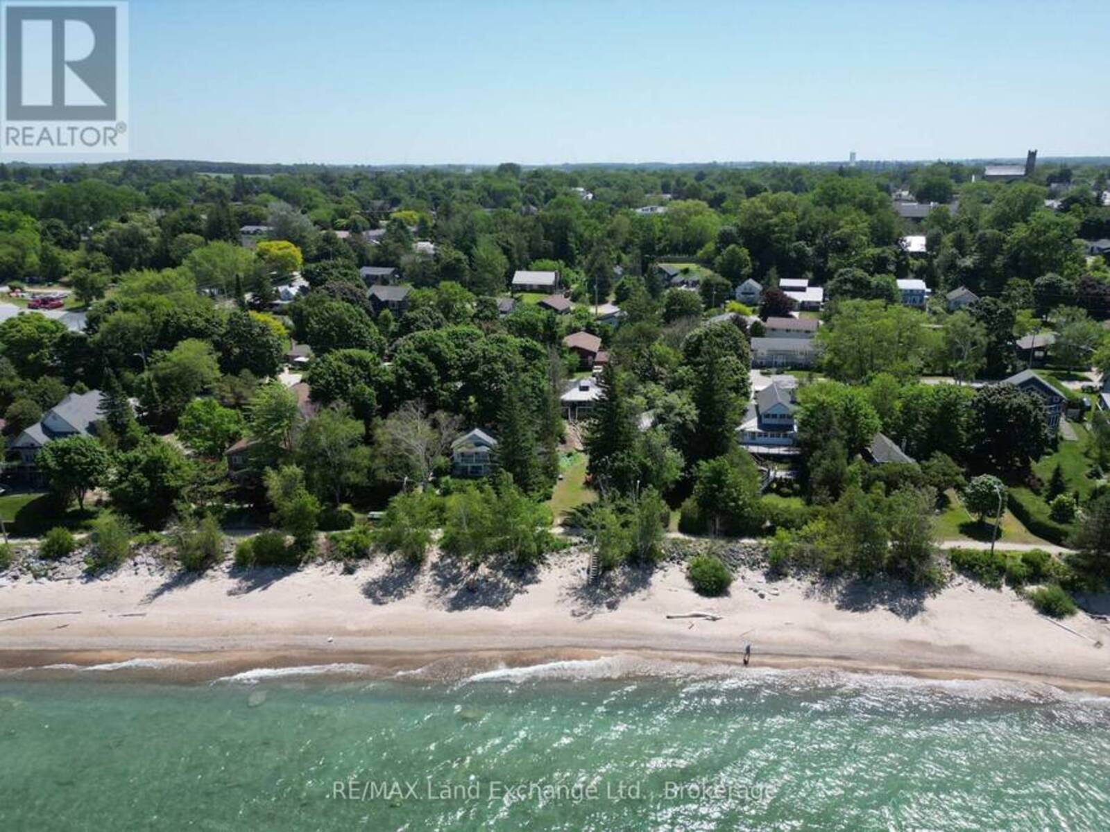 924 SAUGEEN STREET, Kincardine, Ontario N2Z 1A8