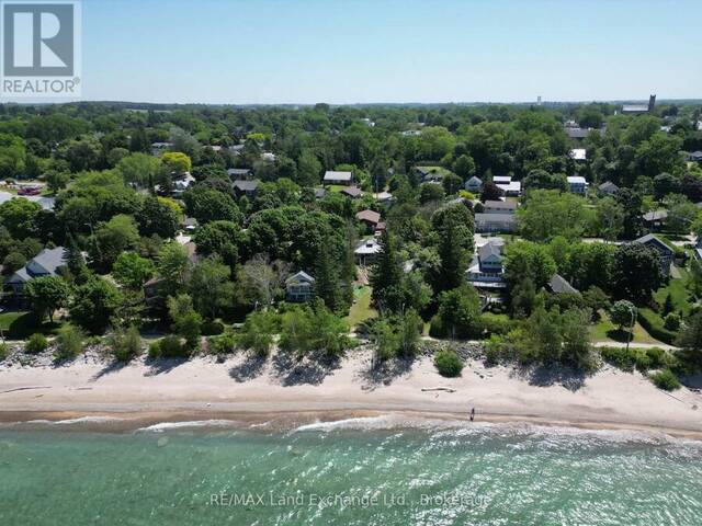 924 SAUGEEN STREET Kincardine Ontario, N2Z 1A8 - 2 Bedrooms Waterfront Home For sale