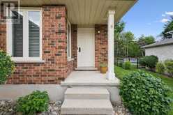 8 MOLLISON COURT | Guelph Ontario | Slide Image Three
