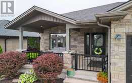 247 SUNSET DRIVE | West Perth Ontario | Slide Image Four