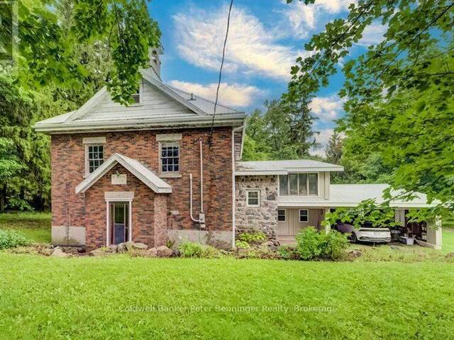 388 BRUCE ROAD 2 Walkerton Ontario, N0G 2V0 - 5 Bedrooms Home For Sale