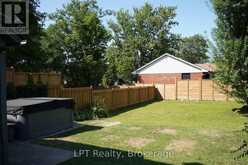 96 CHARLES STREET | Stratford Ontario | Slide Image Thirty-four