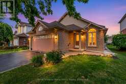 148 CLAIRFIELDS DRIVE W | Guelph Ontario | Slide Image One