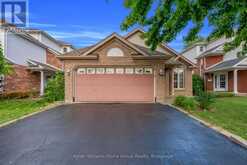 148 CLAIRFIELDS DRIVE W | Guelph Ontario | Slide Image Seven